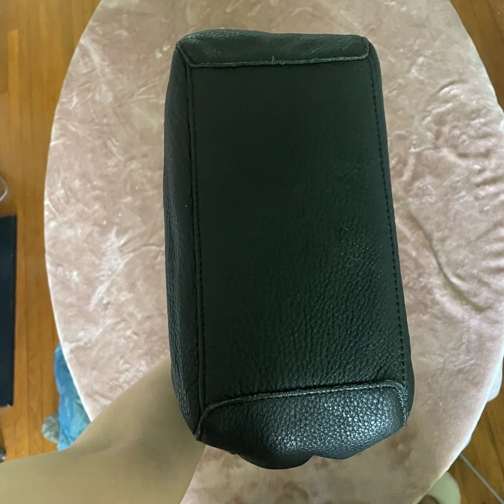 Danier Black Leather Purse - Shoulder Bag - Picture 10 of 10